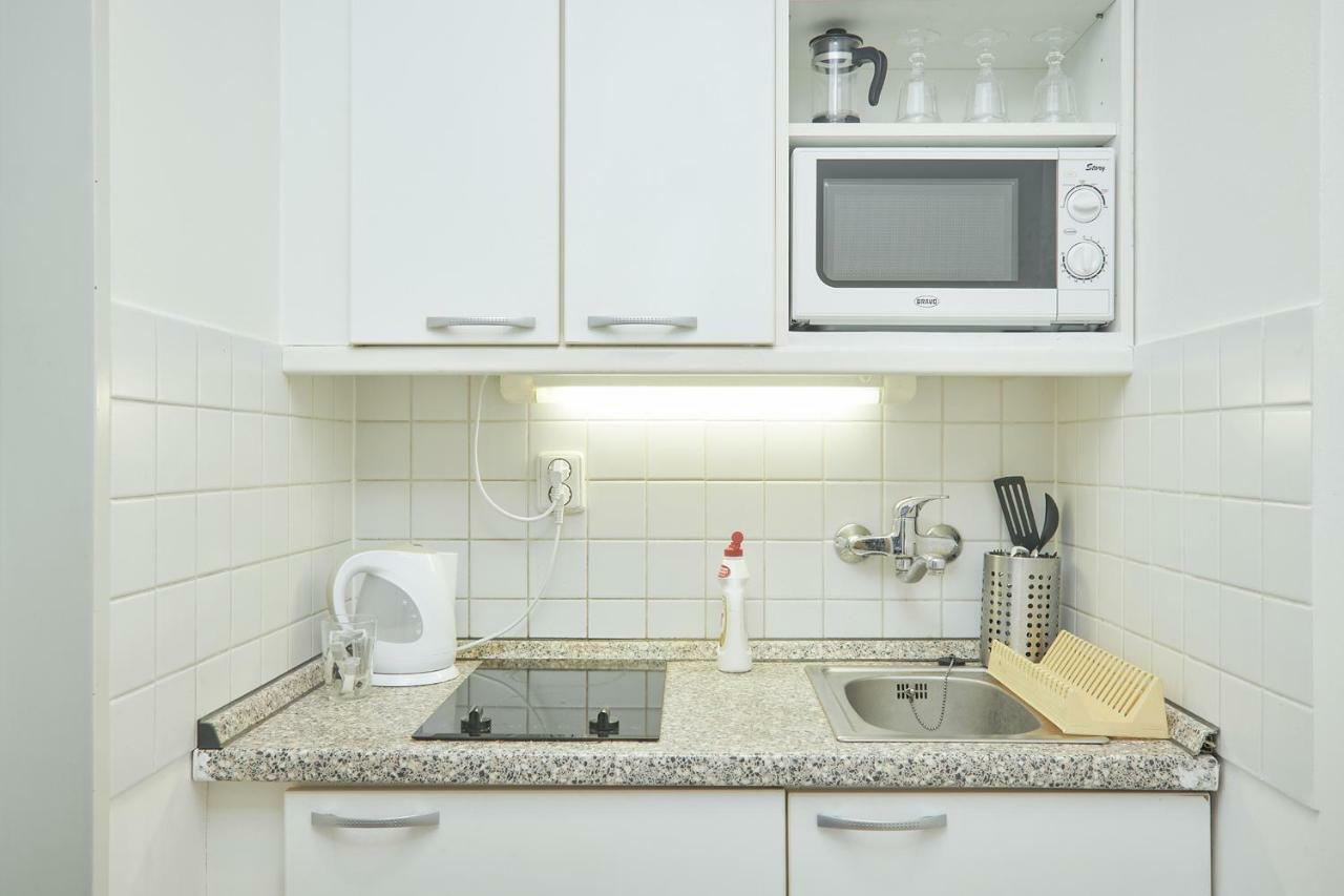 Hostel Mikolase Alse Прага Экстерьер фото